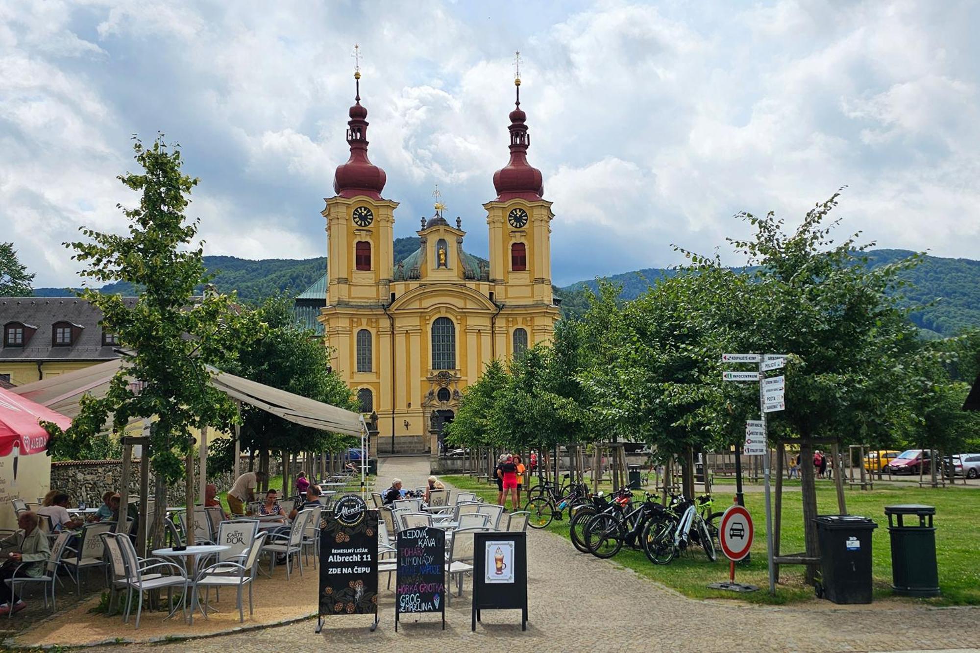 Enjoyharrachov - Atraktivni Slunny Klimatizovany Apartman 14 V Centru Harrachova Se Saunou, Parkovanim, Wifi-Wlan, Sat, Herni Konzoli, Pc S Win 10, Netflix Zdarma A Moznosti Dobijeni Auta S Jedinecnym Vyhledem Na Certovu Horu Se Skokanskymi Mustky Εξωτερικό φωτογραφία